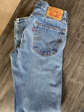 Levi's 505 Men's or Women’s Light Blue Straight Leg Jeans